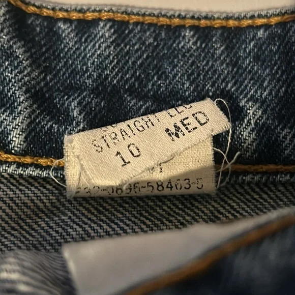 Levi’s Denim Shorts - Picture 11 of 11